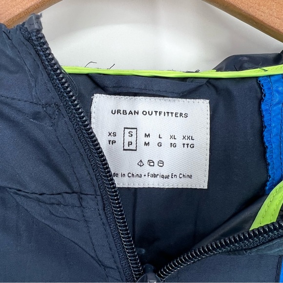 Urban Outfitters UO ‘90s Green Colorblocked Anorak Windbreaker Jacket - Picture 6 of 6